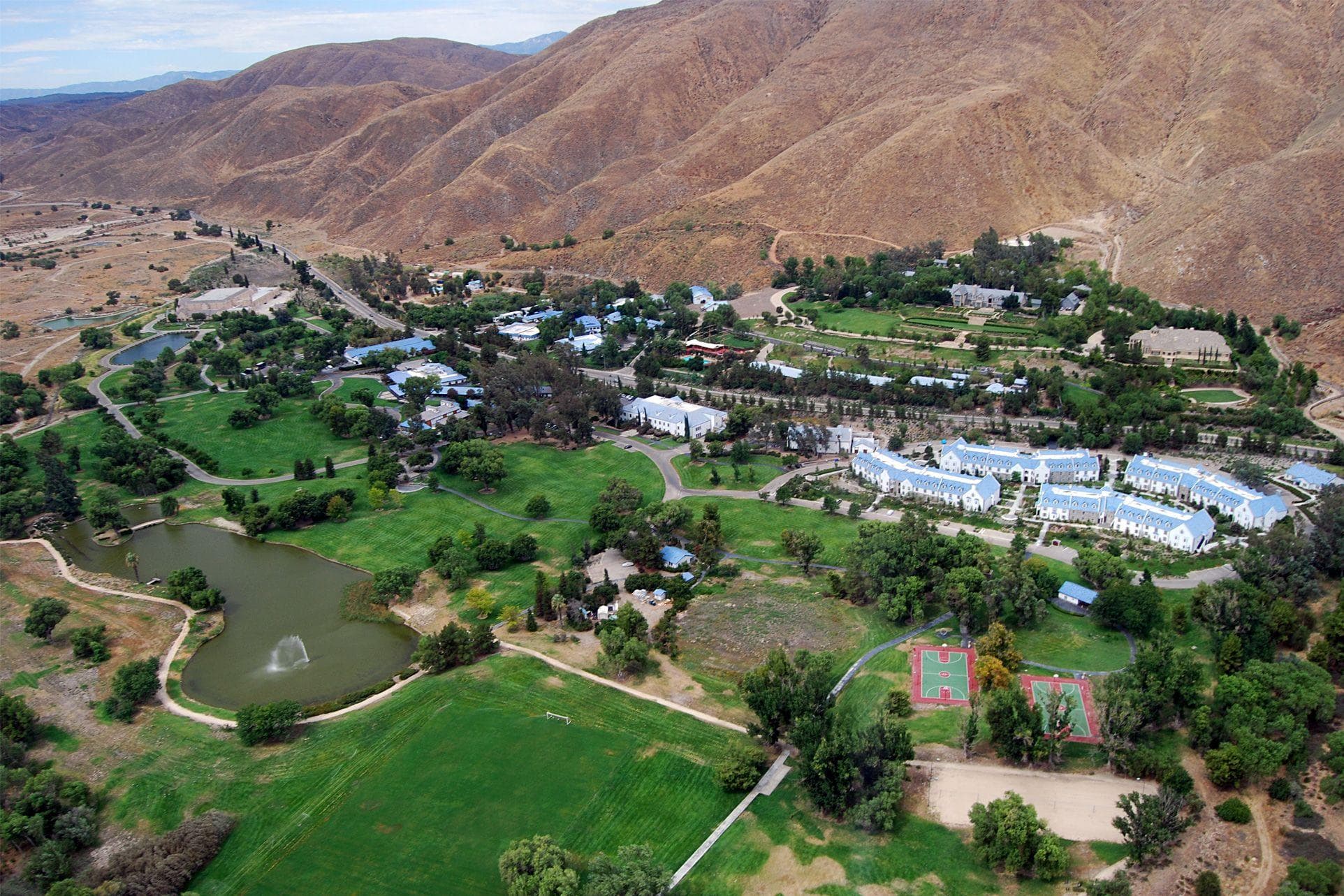 Everything We Know About The Hole Scientology s Nightmare Compound