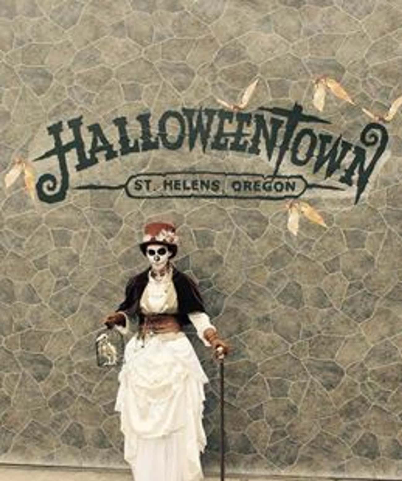 Halloweentown In St. Helens, OR