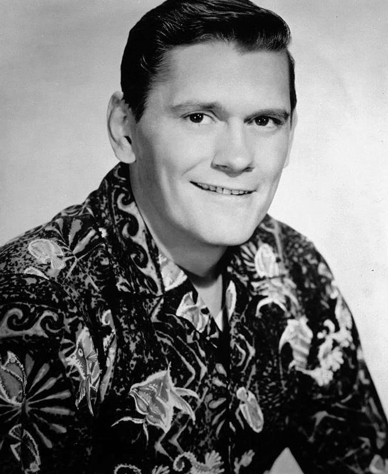 Dick York Had To Leave The Show Due To An Injury