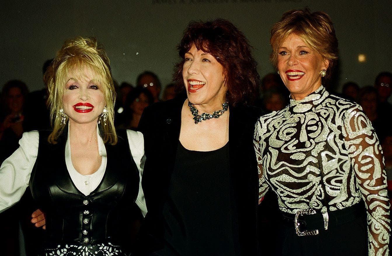 16 Facts About Dolly Parton's Childhood