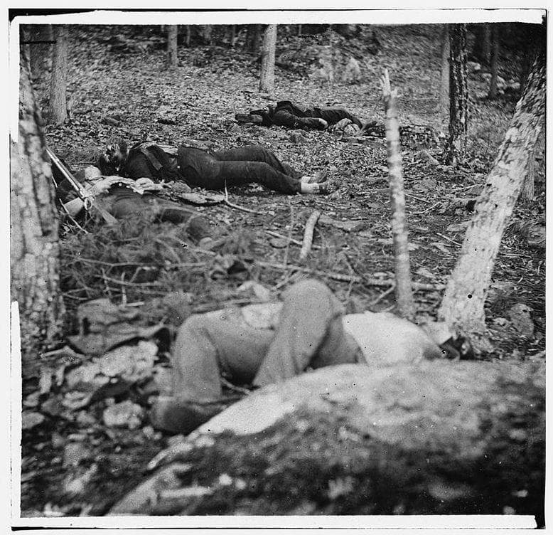 20 Creepy Photos Of Civil War Soldiers And Battlefields