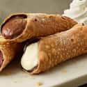 Cannoli Trio on Random Best Things To Eat At Olive Garden