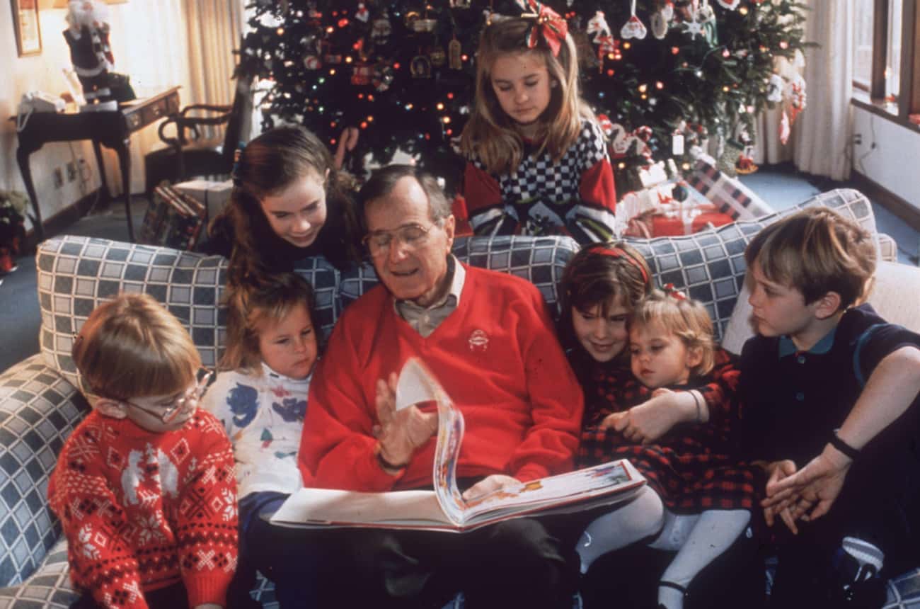 George H.W. Bush Reads To His Grandchildren, 1991