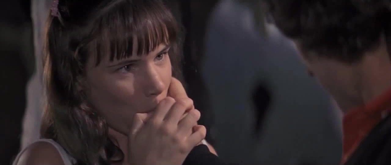 Juliette Lewis Didn't Know De Niro Was Going To Stick His Thumb In Her Mouth 