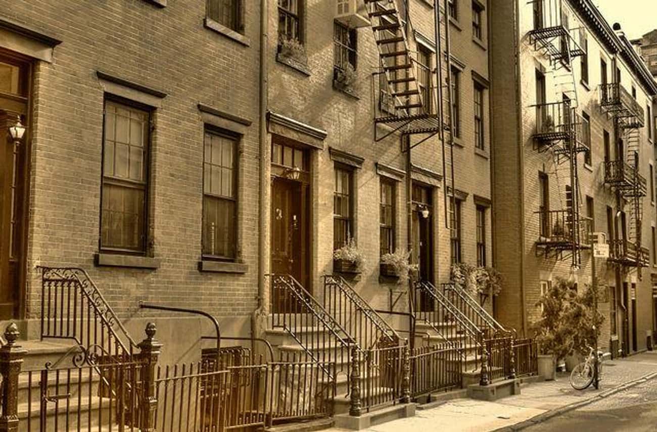 Hundreds Of Followers Lived Together On The Upper West Side Of New York 