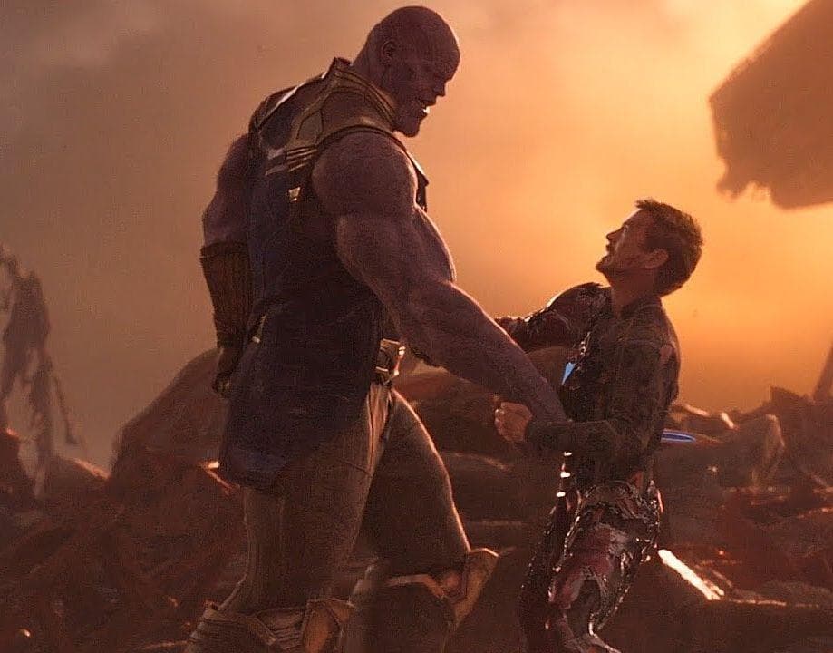 Nano gauntlet marvel cinematic universe. Танос мстители финал. Танос мстители финал. Танос мстители финал. Перчатка бесконечности тони и таноса.