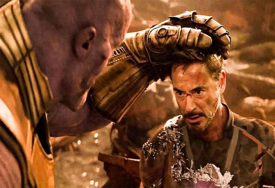 Железный человек против таноса. Акихико мстители финал. Avengers endgame tony stark. Тони старк с перчаткой бесконечности. Тони старк мстители финал.