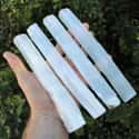 Selenite Log Wand on Random Best Crystals for Purification