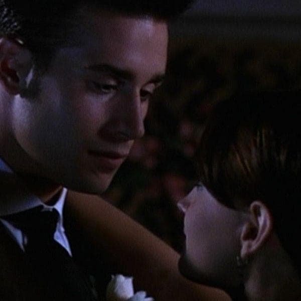 It's just a stupid bet. - She's All That