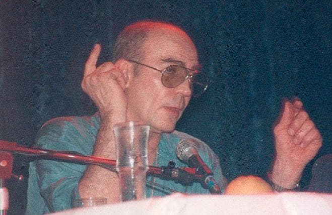 Hunter S. Thompson's Drugs Regimen: Breaking Down His Daily Routine