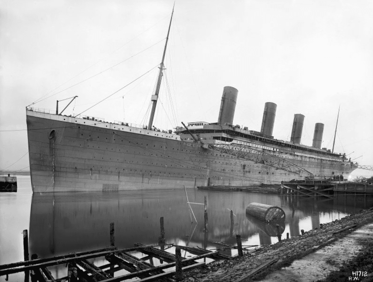 fascinating-and-rare-photos-that-document-the-titanic-s-journey
