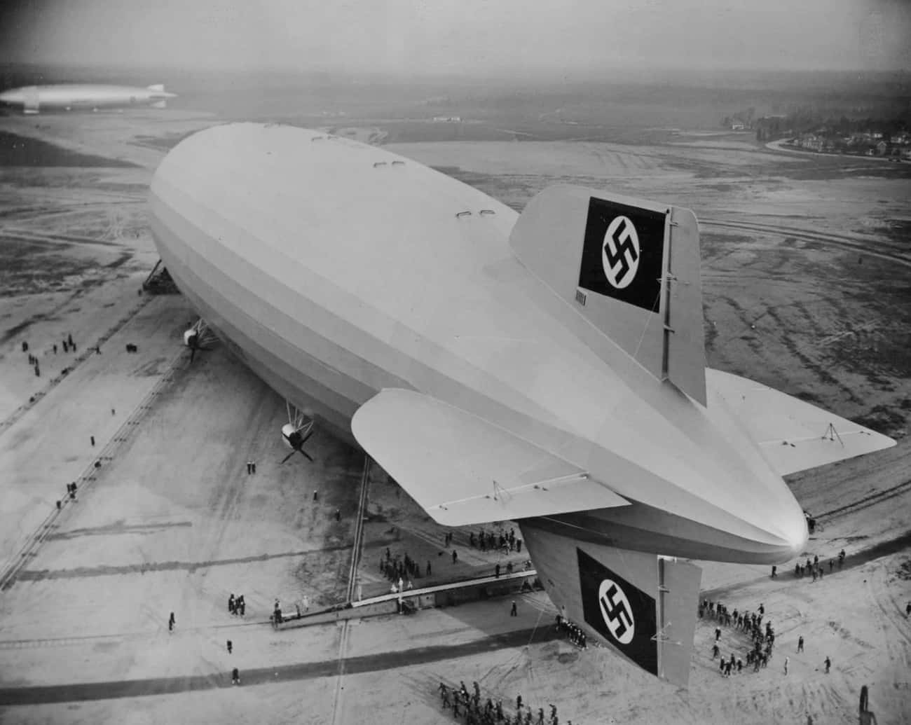 Hindenburg Landing In Lakehurst, New Jersey