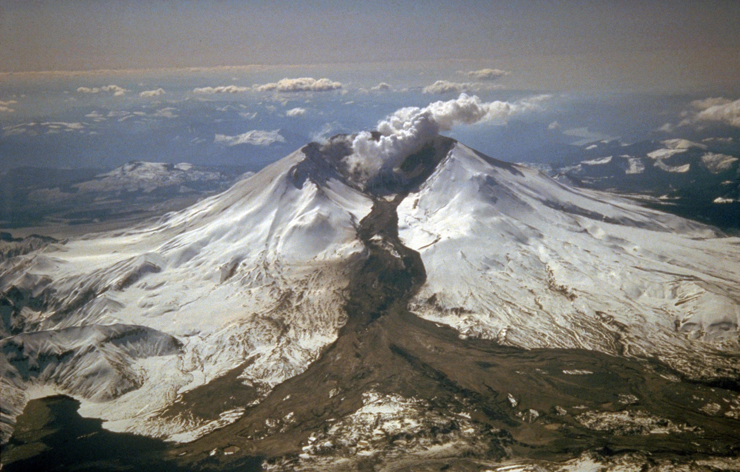 What Would Happen If Mount Rainier Erupted?