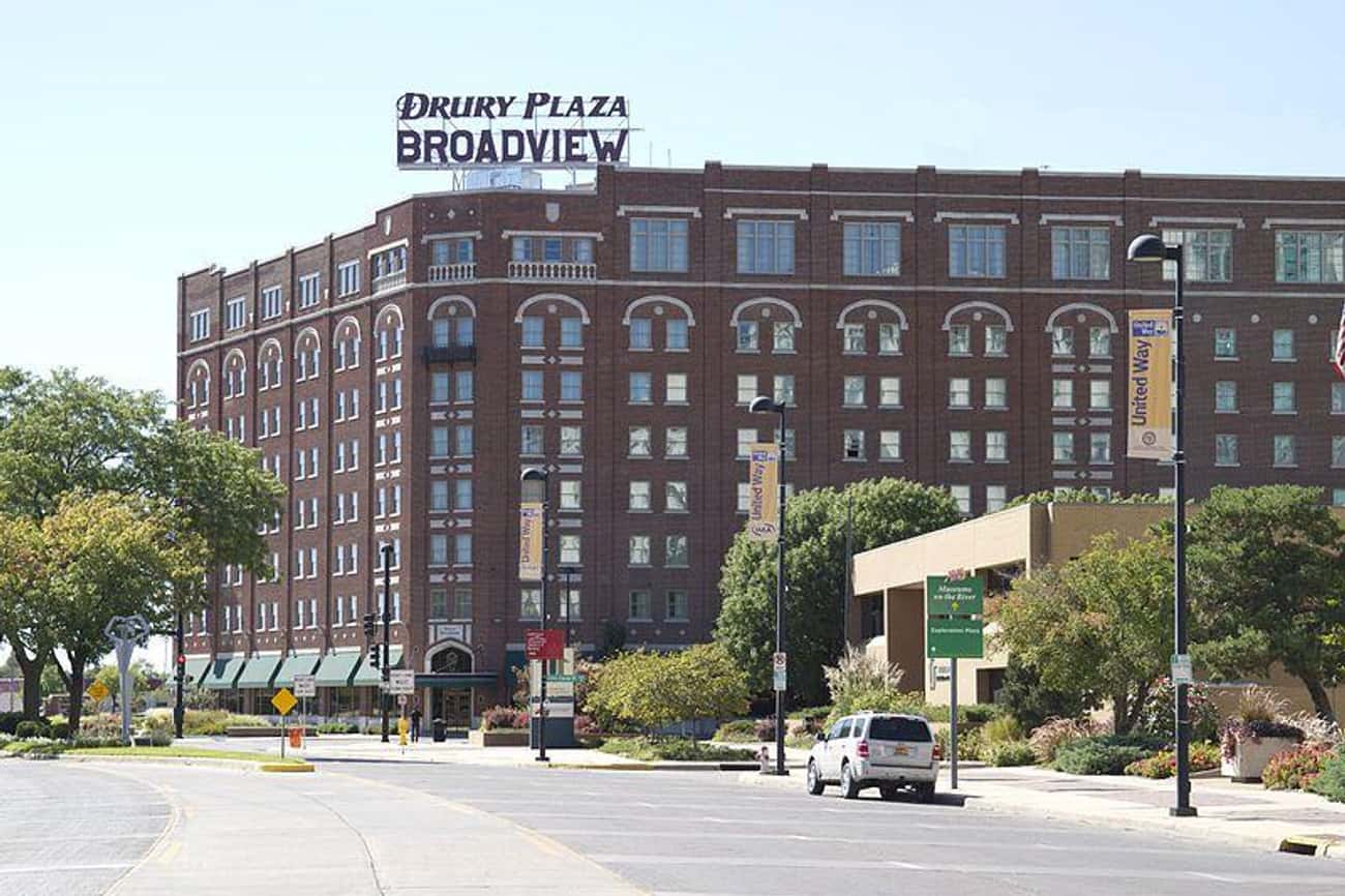 Kansas: Drury Plaza Hotel