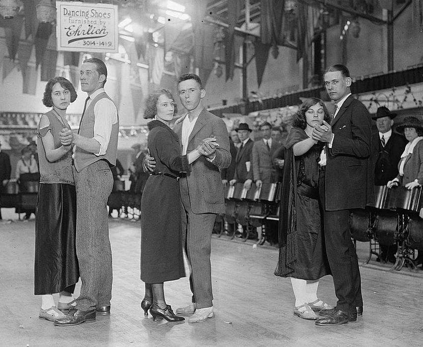 what did people do for fun in the 1920s fashiondesignerlogosymbols