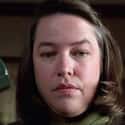 Director Rob Reiner Ultimately Rewrote The Scene To Satisfy The Other Producers on Random Behind Scenes Of Annie Wilkes Hobbling Paul Sheldon In 'Misery'