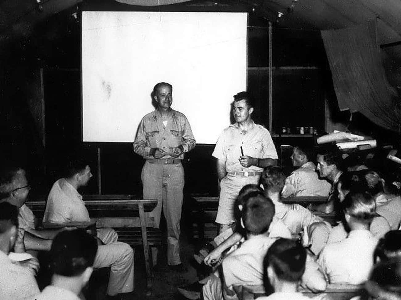 August 6, 1945 - 00:00 - Six Flight Crews Are Summoned For Their Final Briefings