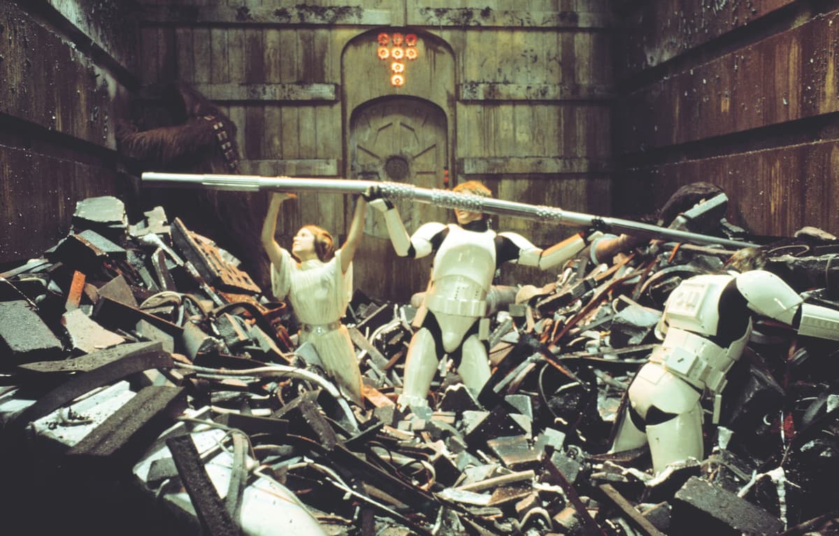 How To Survive The Trash Compactor Scene In ‘Star Wars’