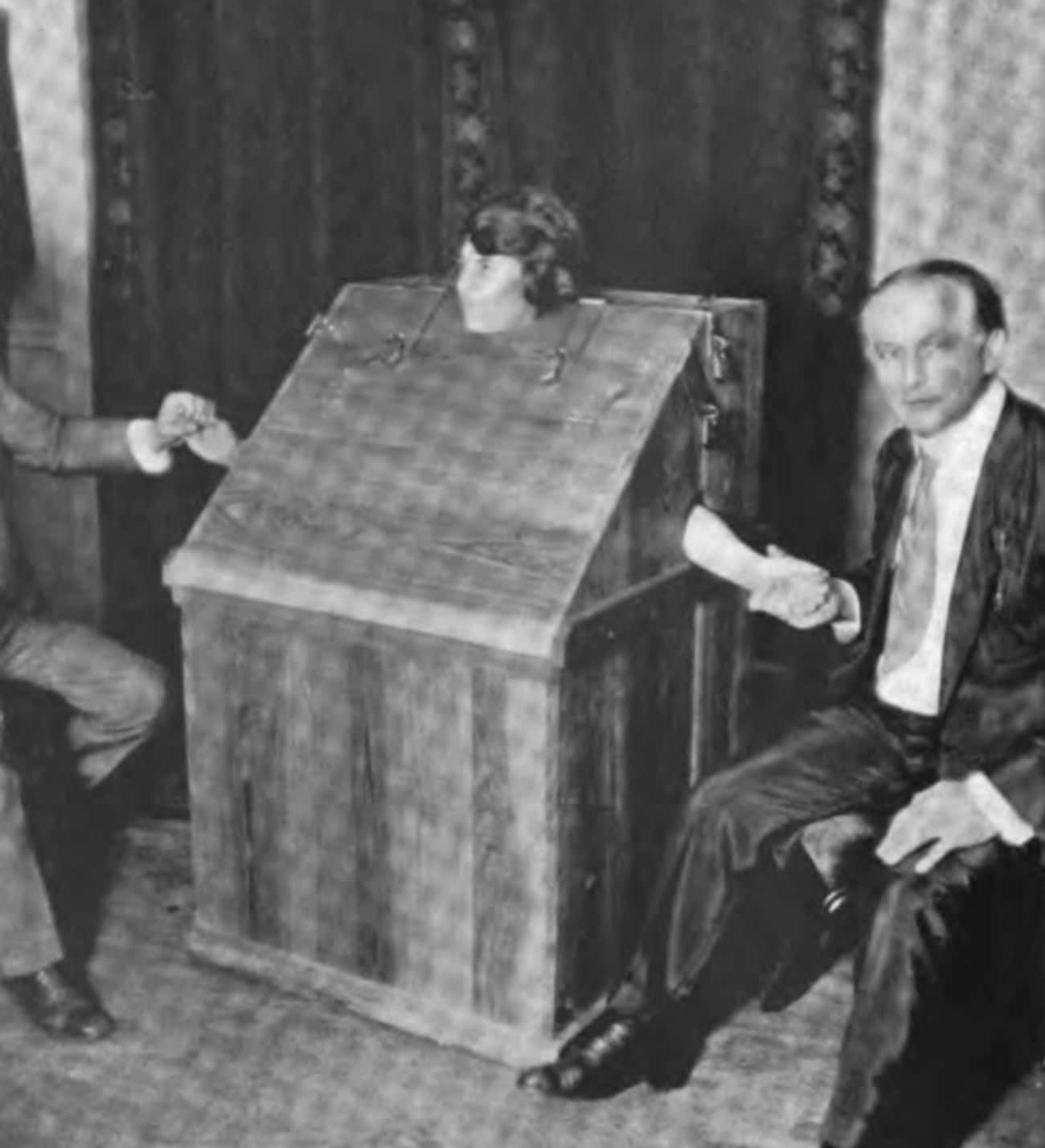 Houdini Used Unorthodox Methods To Eventually Expose Crandon’s Highly Sophisticated Tricks