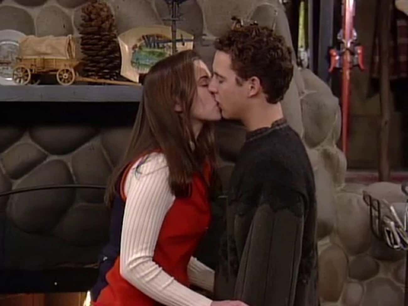 Cory Makes Out With Lauren On The Ski Trip