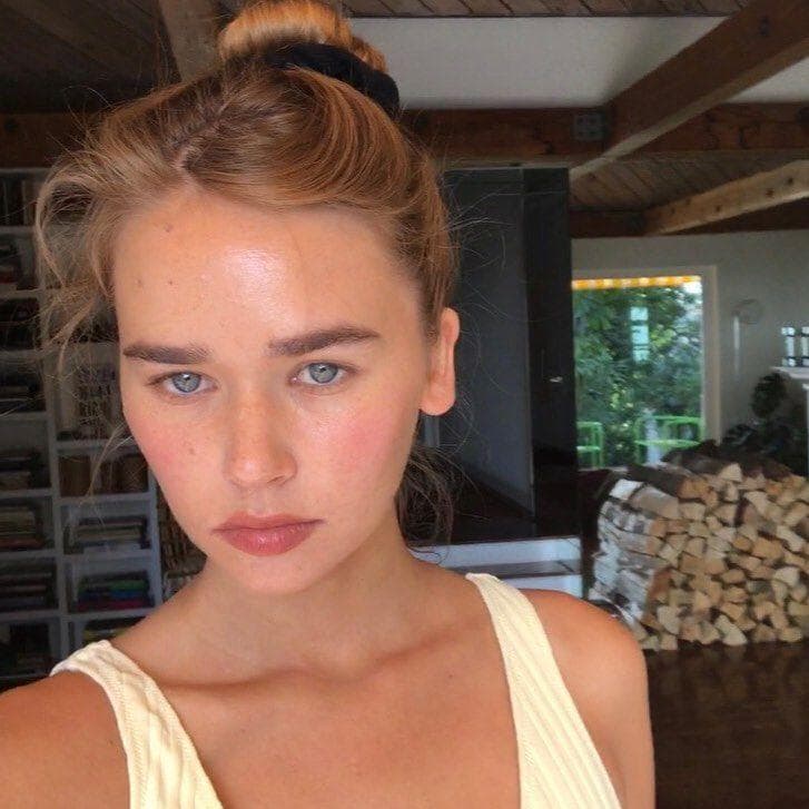 Who Has Liam Hemsworth Dated List Of Liam Hemsworth Dating History With Photos