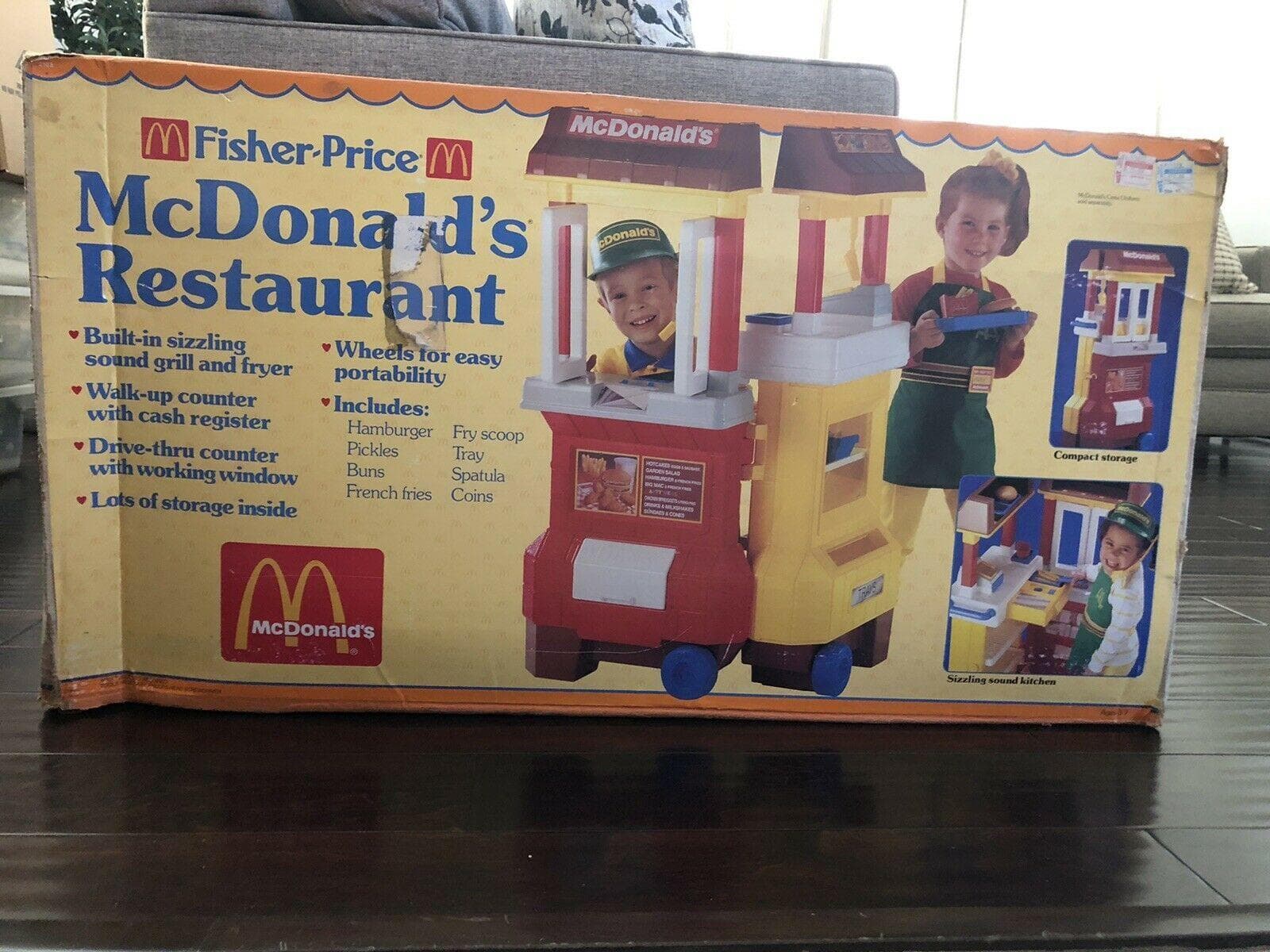 Vintage fisher price mcdonalds clearance drive thru restaurant playset