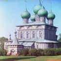 Church Of The Resurrection In The Grove, Kostroma on Random These Gorgeous, Century-Old Color Photos Captured Imperial Russia In Years Before Revolution