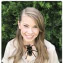 She Loves All Animals, Even Scary Ones... on Random Photos Of Bindi Irwin That Would Make Her Father, Steve Irwin Proud
