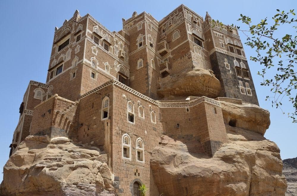 Dar al-Hajar, Yemen (c. 18th C is listed (or ranked) 15 on the list The Oldest Houses In The World That Are Somehow Still Standing