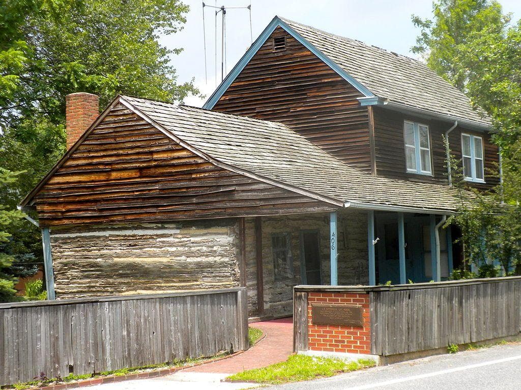 The Oldest Houses In The US That Are Still Standing