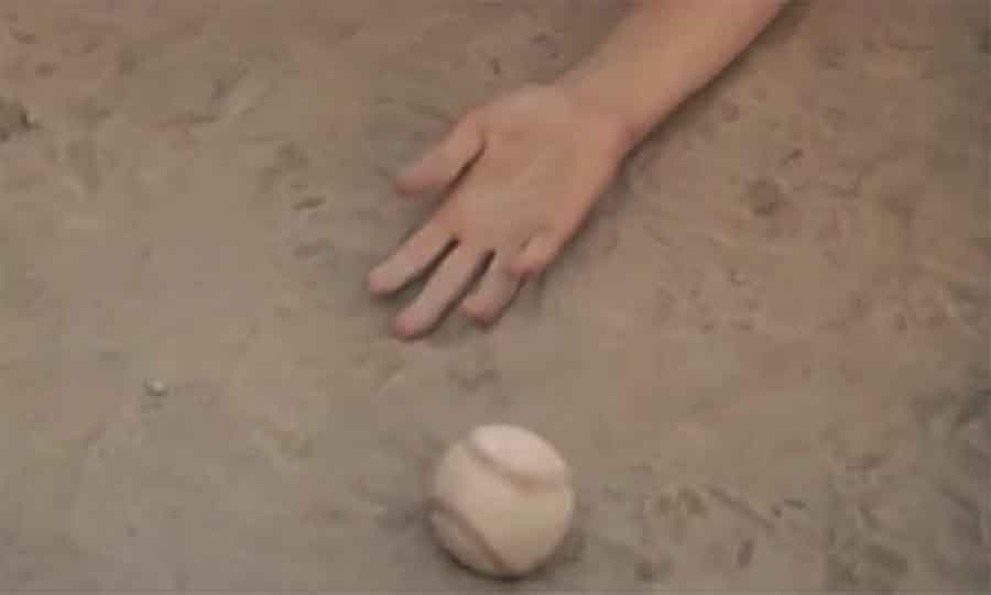 Behind The Scenes Stories From 'A League Of Their Own'