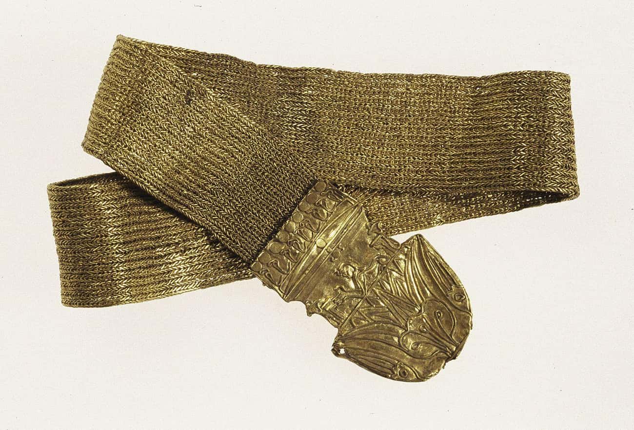 Decorated Strap Chain From The Ptolemaic Period