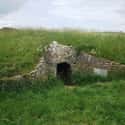 Stoney Littleton Long Barrow (c. 3500 BC) - England on Random Oldest Surviving Buildings In World