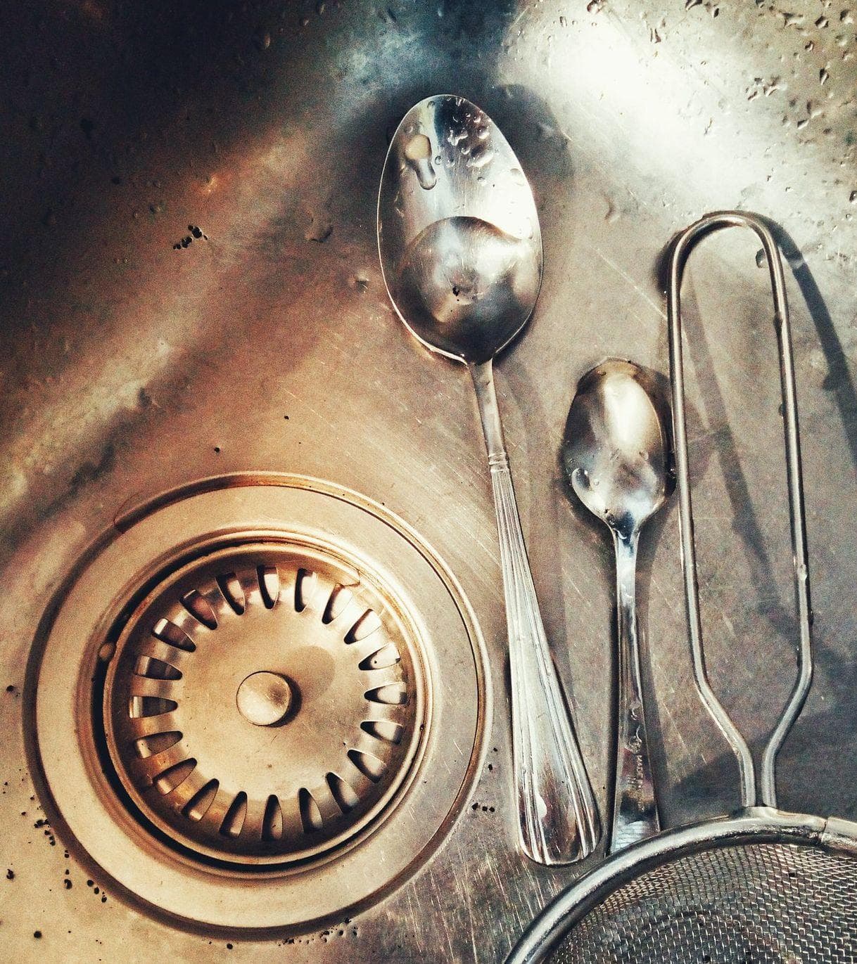 20 Disturbing Random Facts That Keep Us Up At Night