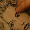 Those Are James Cameron's Hands Drawing The Portrait Of Rose on Random Small But Poignant Details From 'Titanic' That Make Us Never Want To Let Go