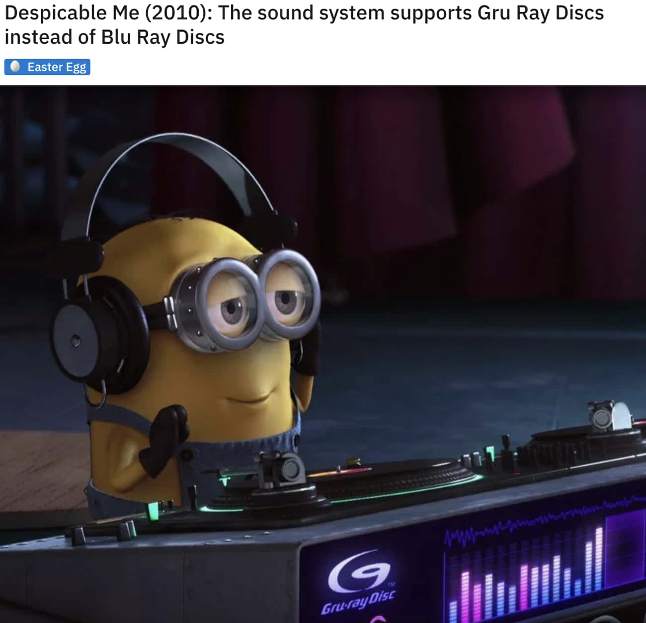 The Minion's DJ Booth Correctly Syncs Up With Its Logo