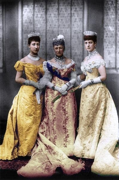 15 Colorized Photos Of Historical Royals