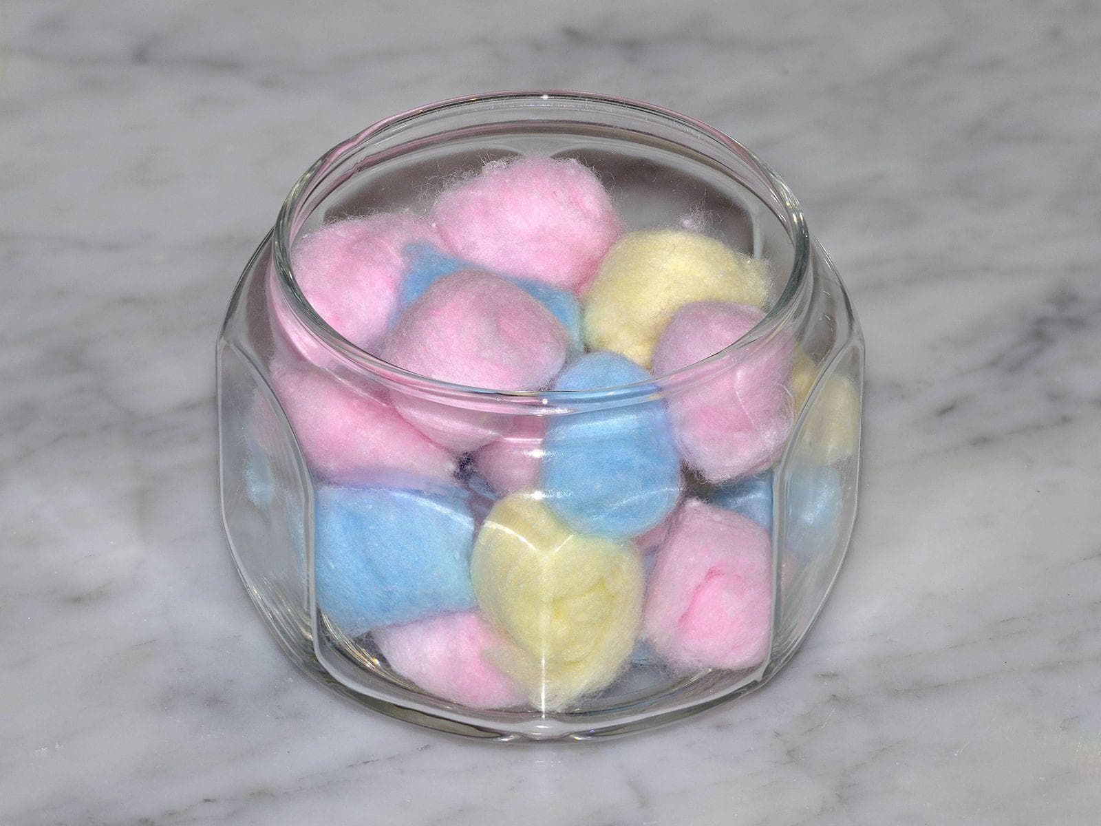 Fear of Cotton Balls Photos Sidonglobophobia Pictures