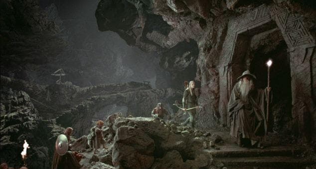 Кхазад дум властелин колец. Мория хоббит. Мория средиземье. Врата мории властелин колец. Врата кхазад дума.