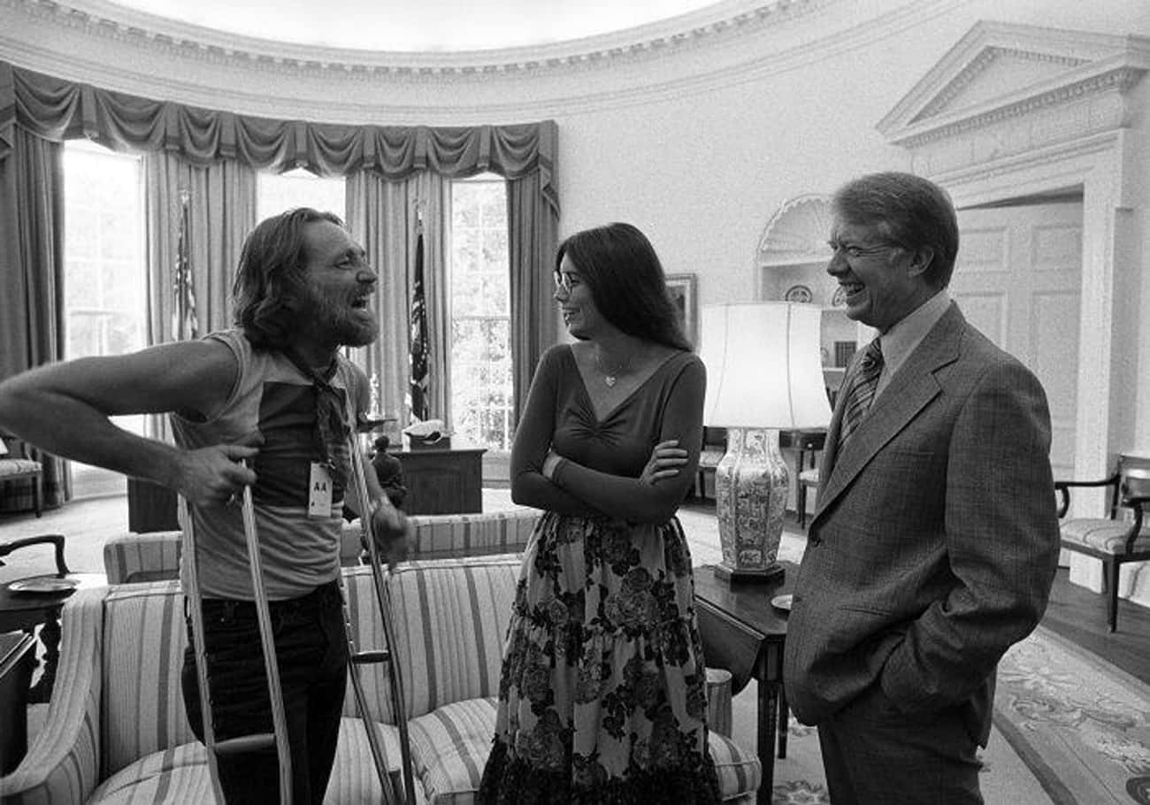 Willie Nelson Smoked Weed With Jimmy Carter’s Son On The White House Roof