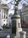 The Tiny Police Station In A Light Post At Trafalgar Square on Random Historic Landmarks That Actually Have Secret Rooms