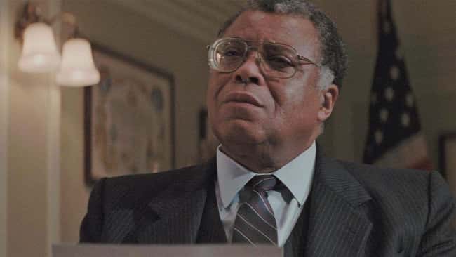 4. Although James Earl Jones has won all four of these awards- Emmy, Grammy, Oscar, and Tony, his 2011 Academy Award was honorary. Jones, then, is not an EGOT.