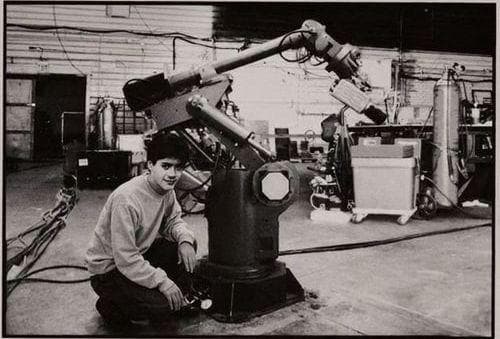 Роботы тони старка. Роботы тони старка. Роботы тони старка. Экзоскелет тони старка. Железный легион старка.