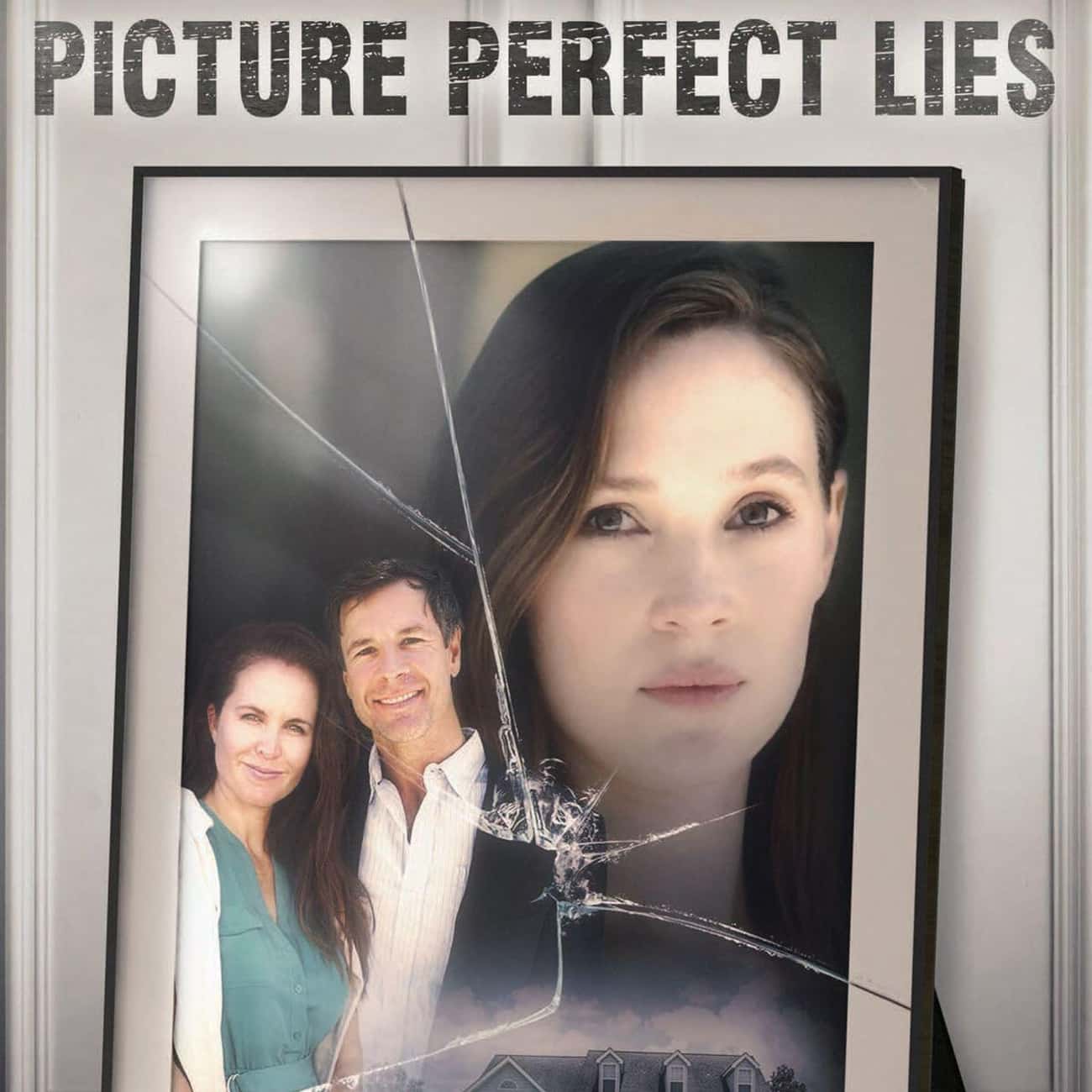 Идеальная л. Picture perfect Lies фильм 2021. Меган Элизабет Баркер. Megan Elizabeth Barker.