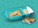 After Dunkaroos Were Discontinued In America, The Brand Asked Canadians To 'Smugglaroo' Them Over The Border on Random Facts About ‘90s Lunch Box Items That Make Us Kinda Miss School