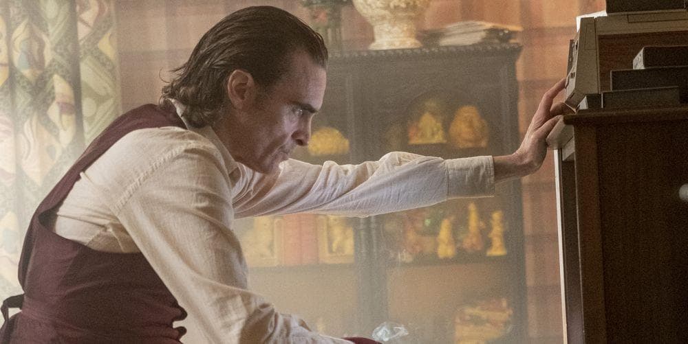 Todd Phillips Deliberately Set 'Joker' In 1981 To Make Sure It Never Connected To Any Other DC Movie