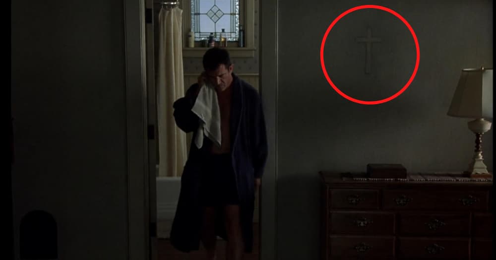Small But Poignant Details Fans Spotted In 'Signs'