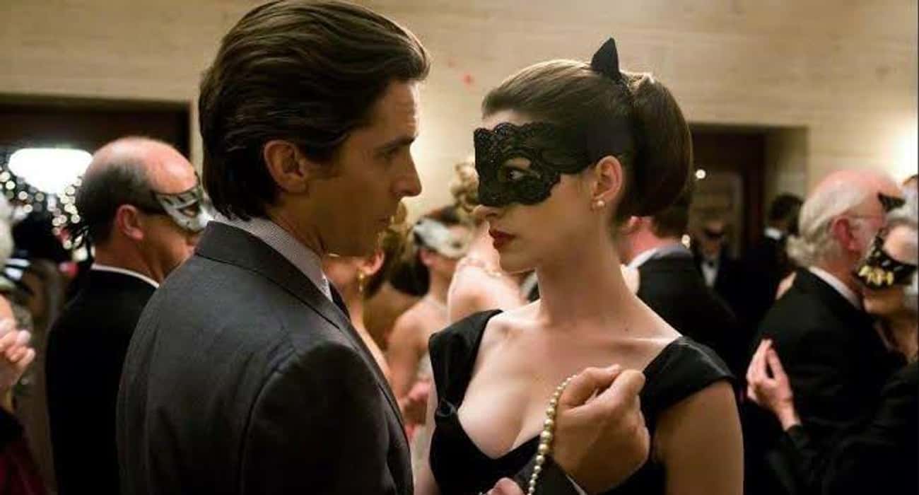 Bruce Wears His Actual Disguise To The Masquerade In 'The Dark Knight Rises'