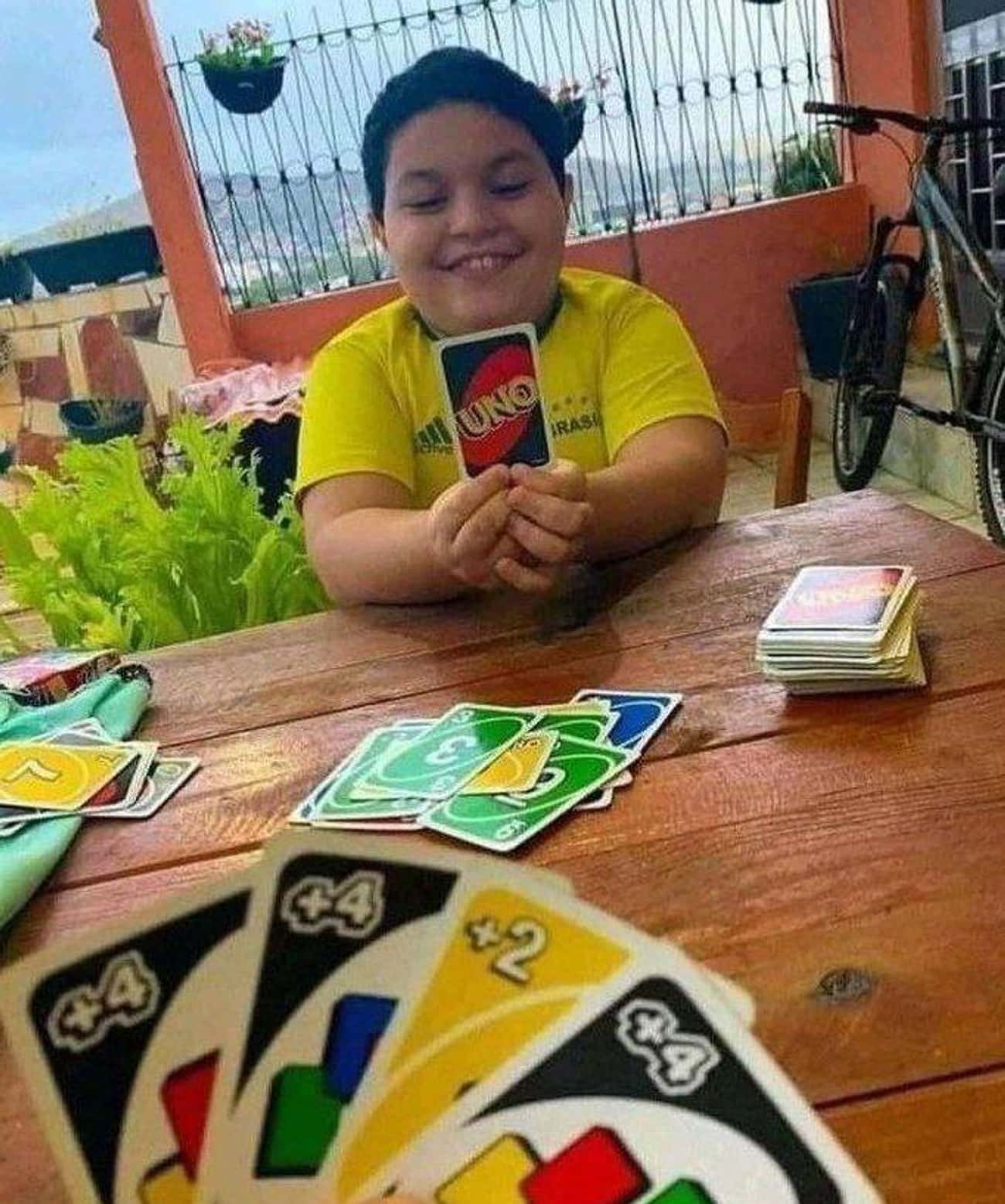 He's About To Learn The True Pain Of Uno