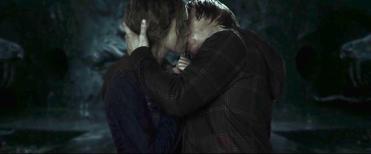 The Harry Potter Cast Recalled Their Awkward Time Filming Kissing Scenes During The Reunion
